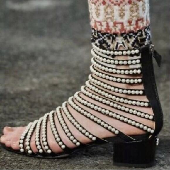 Chanel CC Logo Calfskin Pearl Runway 2016 Gladiator Heeled Sandals 39 - Picture 2 of 10